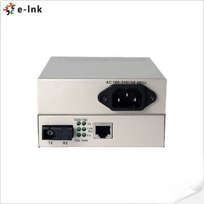 10/100M WDM Fast Ethernet Medienkonverter mit eingebauter Versorgungsanlage